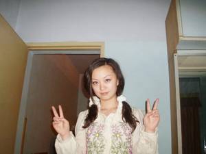 asian nipples closeup - Amateur Chinese Wife Posing Close-up And Spreading It For The Camera In Bed