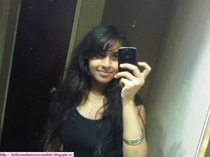 indian girls mms - Delhi College Girl Naked Leaked Photos from BlackBerry Phone |  FuckDesiGirls.com - 2018 Best Indian Porn, Nude Indian Girls Club, Indian  Girls Nude Pics, ...