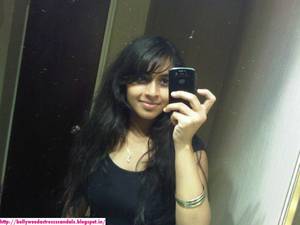 Indian Mms Porn Personal - Delhi College Girl Naked Leaked Photos from BlackBerry Phone |  FuckDesiGirls.com - 2018 Best Indian Porn, Nude Indian Girls Club, Indian  Girls Nude Pics, ...