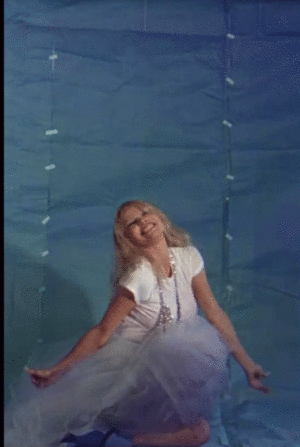 Hot Pam Anderson Blowjobs Gif - Pamela Anderson Doesn't Need Redemption, She's Just Fine â€“ TextileFuture