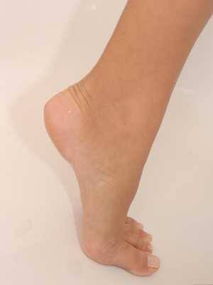 jenny mcclain feet - Jenny Mcclain feet pictures - I Seek Feet