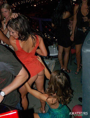 amateur upskirt bar - rooftop party of girlfriend lifting up her tight short dress showing her  amateur ass