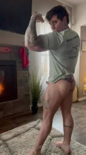 martin jerking off - Derek Martin Shoots His Load - ThisVid.com