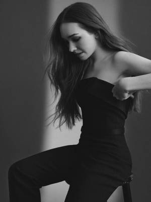 Holly Taylor Mom - View Full Images