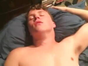 Amateur College Gay Porn - college freshman wants bareback sex | xHamster