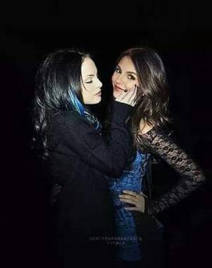 Jade Victoria Justice Lesbian Porn - Victoria and Liz Gillies | Tori vega, Elizabeth gillies, Jade west