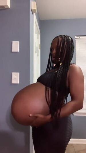 ebony preggos - Ebony huge big belly pregnant - ThisVid.com