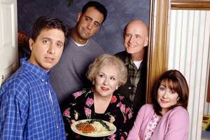 Doris Roberts Porn - Everybody Loves Raymond star Doris Roberts died from a stroke - Irish  Mirror Online