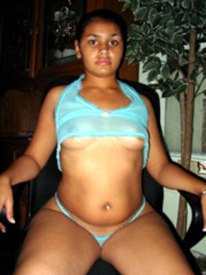 ebony plump - Plump ebony teen with shaved beaver.
