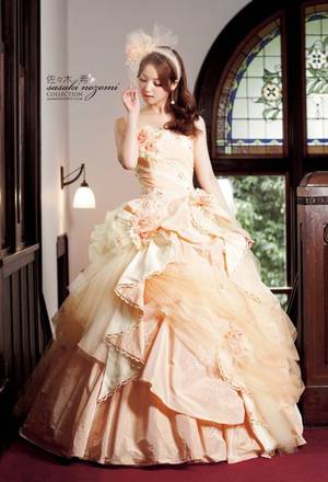 Gown Porn - Beautiful bridal gown