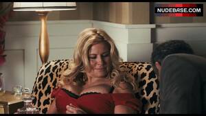 Jennifer Coolidge American Pie Sex Scene - Jennifer Coolidge Decollete â€“ American Reunion (0:41) | NudeBase.com