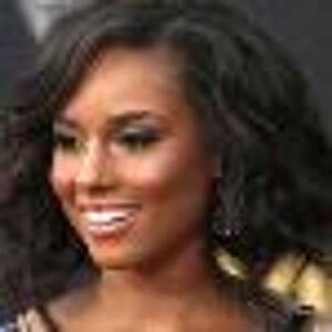 Alicia Keys Porn Videos - Alicia Keys Gay Rumors Finally Put to Rest: News Breaks That the Singer is  Engaged and Expecting