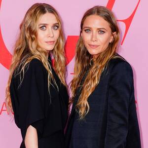 Mary Kate Olsen Xxx Porn - See Mary-Kate and Ashley Olsen Make Rare Public Outing