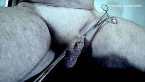 Gets Castrated African Slave Porn - Dominatrix Mistress April - Whimp castration - XVIDEOS.COM