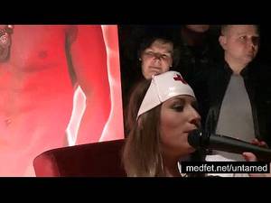 deepthroat on stage - 