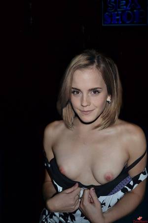 cute celebrity teens boobs - Emma+Watson+Nude+Tits.jpg (1063Ã—1600)