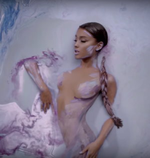 Ariana Grande Tits - 8 Nickelodeon Stars Who've Posed Nude - Nickelodeon Nude Instagram