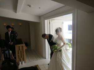 Japan Wedding Porn - The ceremony was a nice Western style Japanese wedding. There was a  ceremony with a foreign priest (who spoke Japanese, English, and French  during the ...