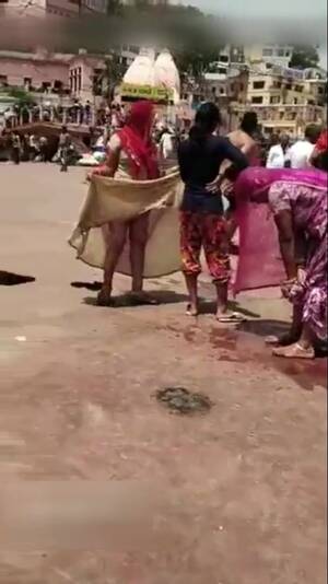 Aunt Public Porn - Super naughty indian aunty pussy exposed public | AREA51.PORN