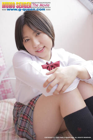 Japanese Schoolgirl Shaved Pussy Girl - 