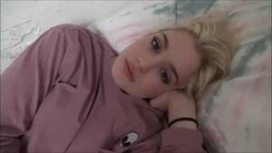 18 Yo Blonde Braces - Blonde 18 year old wears braces and gets banged - HDTEEN.PORN