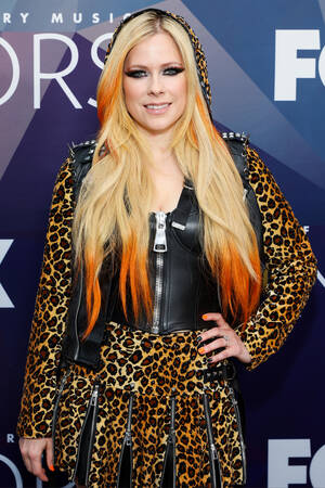 Avril Lavigne Getting Fucked - Avril Lavigne - News - IMDb
