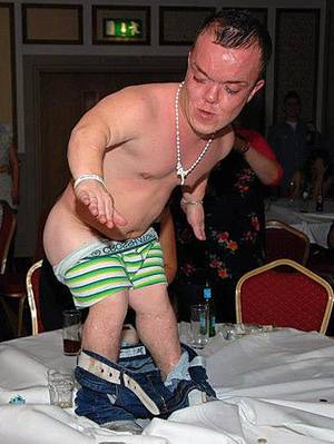 dwarf couples home sex videos - Pervy dwarf earning Â£250-an-hour at Benidorm hen dos despite shady past as  a FLASHER