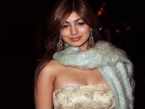 Ayesha Takia Xxx - HD wallpaper: Ayesha Takia 2, portrait, beautiful woman, one person, beauty  | Wallpaper Flare