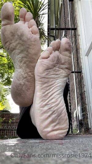 fat feet milf - Watch FAT FAT Dusty MILF feet - Diry Feet, Feet Fetish, Milf Porn -  SpankBang