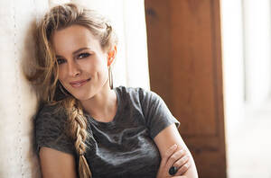 Bridgit Mendler Nude Lesbian - 13. Bridgit Mendler: 21 Under 21 (2013) â€“ Billboard