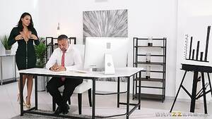 brunette office desk - brunette office pov - Gosexpod - free tube porn videos