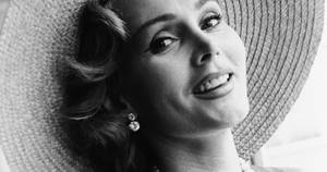 Donna Douglas Porn Captions - 