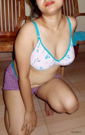 east indian milf - North East Indian MILF wife pussy fingered sucking cock pics |