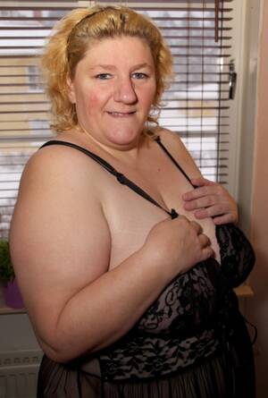 Mature European Women Porn - European Mature Porn Pics & Nude Photos - NastyPornPics.com