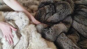 Futro - I Caress my Fur Coat - Pornhub.com