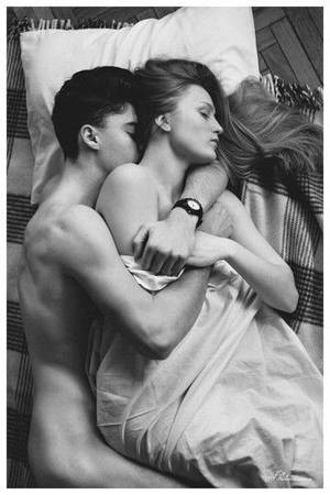 black sleeping couples - Photographer Natalia Mindru Photomicona captures the raw, unabashed love  between couples in a series titled Iubiri Urbane (translated, it means  Urban Love)