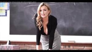 down blouse and upskirt horny - Public downblouse and upskirt