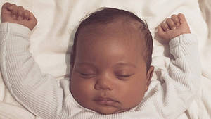 Cute Babies Porn - Saint West First Photo Revealed: Kim Kardashian Shares on App â€“ Moms &  Babies â€“ Celebrity Babies and Kids - Moms & Babies - People.com