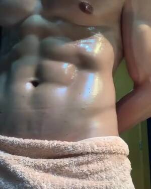 Asian Abs Porn - Asian guy with Abs - ThisVid.com