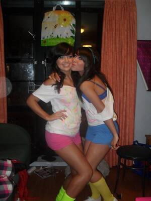 90s Party Porn - After the 90s neon dance party! Foto Porno - EPORNER