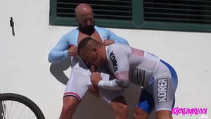 Gay Cycling Porn - cycle suit fucking - XVIDEOS.COM