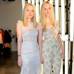 Elle Fanning Porn Galleries - Dakota & Elle Fanning: Sisters Style & Fashion | Glamour UK