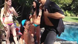 bikini girls group sex - group bikini - Gosexpod - free tube porn videos