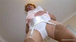 Lady Suspender Porn - Lady Suspender - Free Videos & Pics From LadySuspender.co.uk