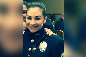 Girl Cop Porn - Married LAPD detective says cop shared revenge porn