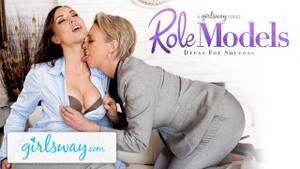 Lesbian Power Porn - GIRLSWAY Mature Lesbian Gifts Aidra Fox a Power Suit & Feels her Up - Free  Porn Videos - YouPorn