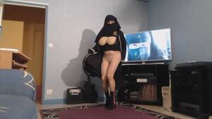 Niqab Porn Large - big boobs muslima in niqab - XNXX.COM