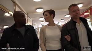 husband and wife cum swap - Cum Craving cuckold Swapping cum with his wife after she gets hardcore  fucked - XNXX.COM