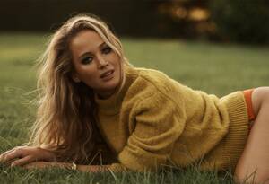 Jennifer Lawrence Comic Porn - Jennifer Lawrence: â€œI Didn't Have a Life. I Thought I Should Go Get Oneâ€ |  Vanity Fair