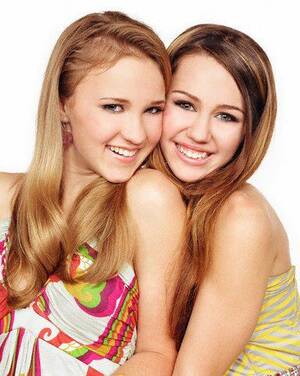 Emily Osment Miley Cyrus - Miley Cyrus and Emily Osment - Miley Cyrus and Emily Osment photo  (39175973) - fanpop